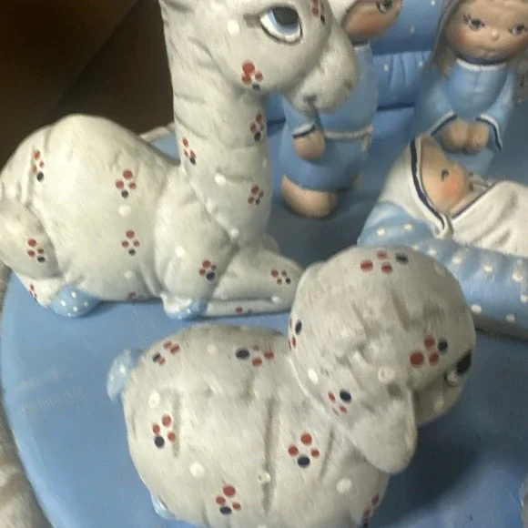 Christmas Nativity Scene Set Figures Manger Figurines Baby Jesus Quilt Look Blue - Picture 3 of 9